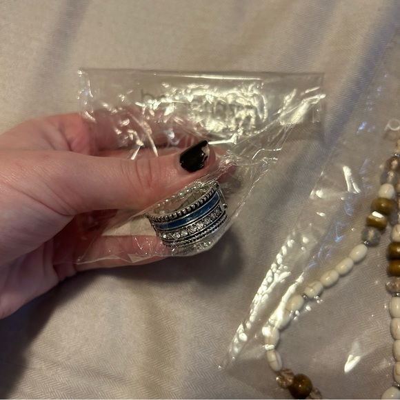 Paparazzi Jewelry Bundle - Picture 5 of 6